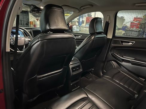 Used 2024 Ford Edge SEL AWD/4WD image 18