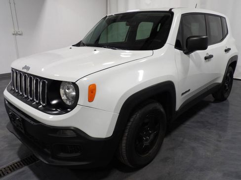 Used 2017 Jeep Renegade Sport w/ Power & Air Group image 4