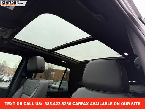 Used 2025 GMC Yukon Denali image 32