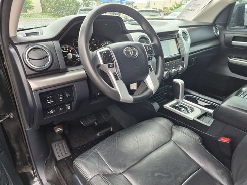 Used 2019 Toyota Tundra SR5 AWD/4WD image 10