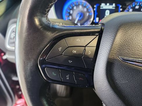 Used 2019 Chrysler Pacifica Touring-L w/ S Appearance Package FWD image 21