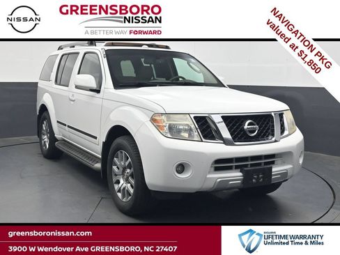 Used 2010 Nissan Pathfinder LE w/ Navigation Pkg AWD/4WD image 1