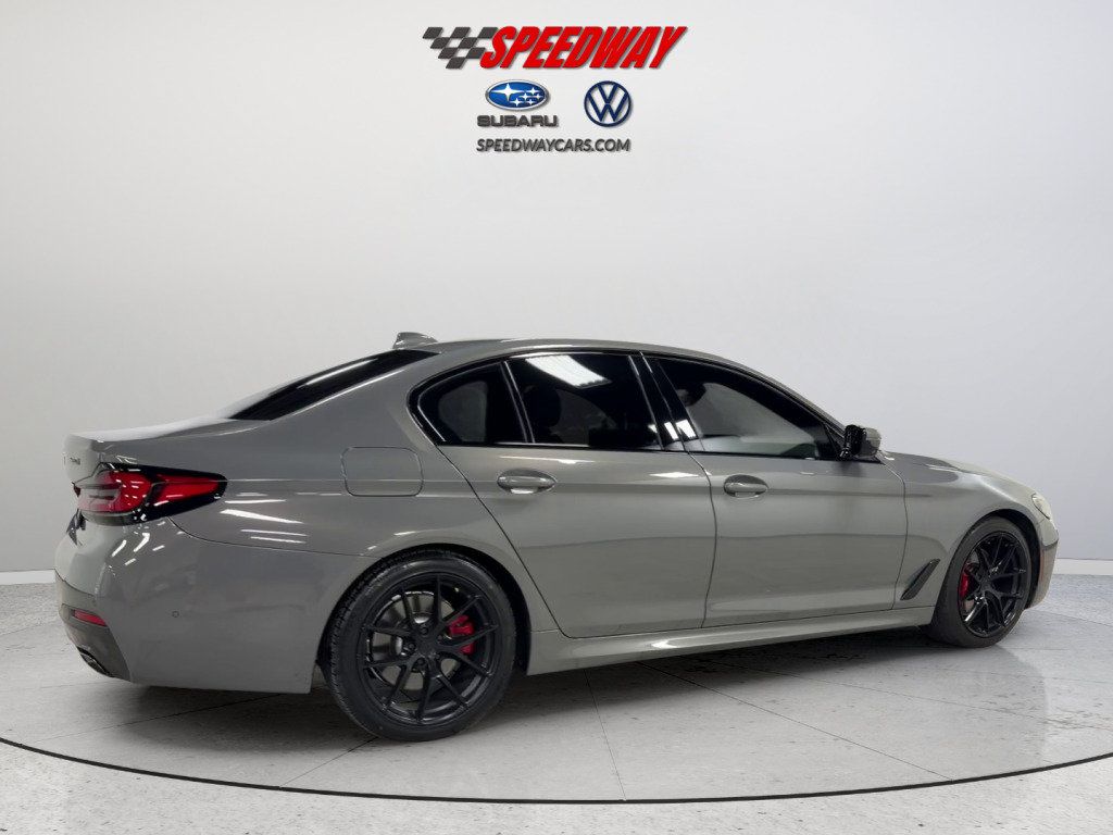 Used 2021 BMW 530i xDrive w/ M Sport Package AWD/4WD image 5