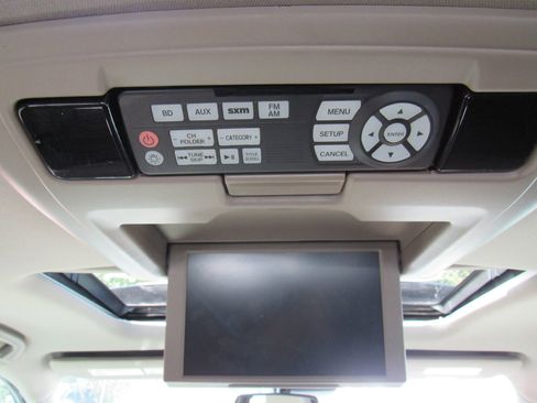 Used 2018 Honda Pilot Touring image 24