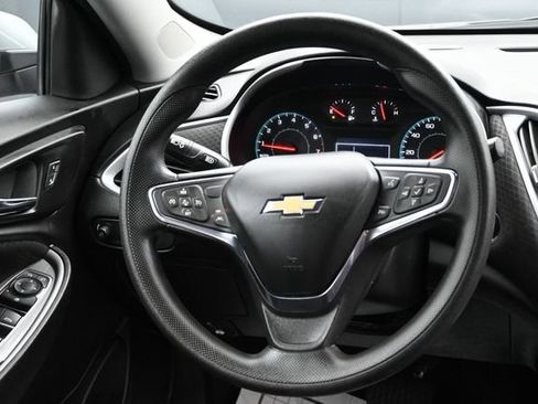 Used 2024 Chevrolet Malibu LT FWD image 14