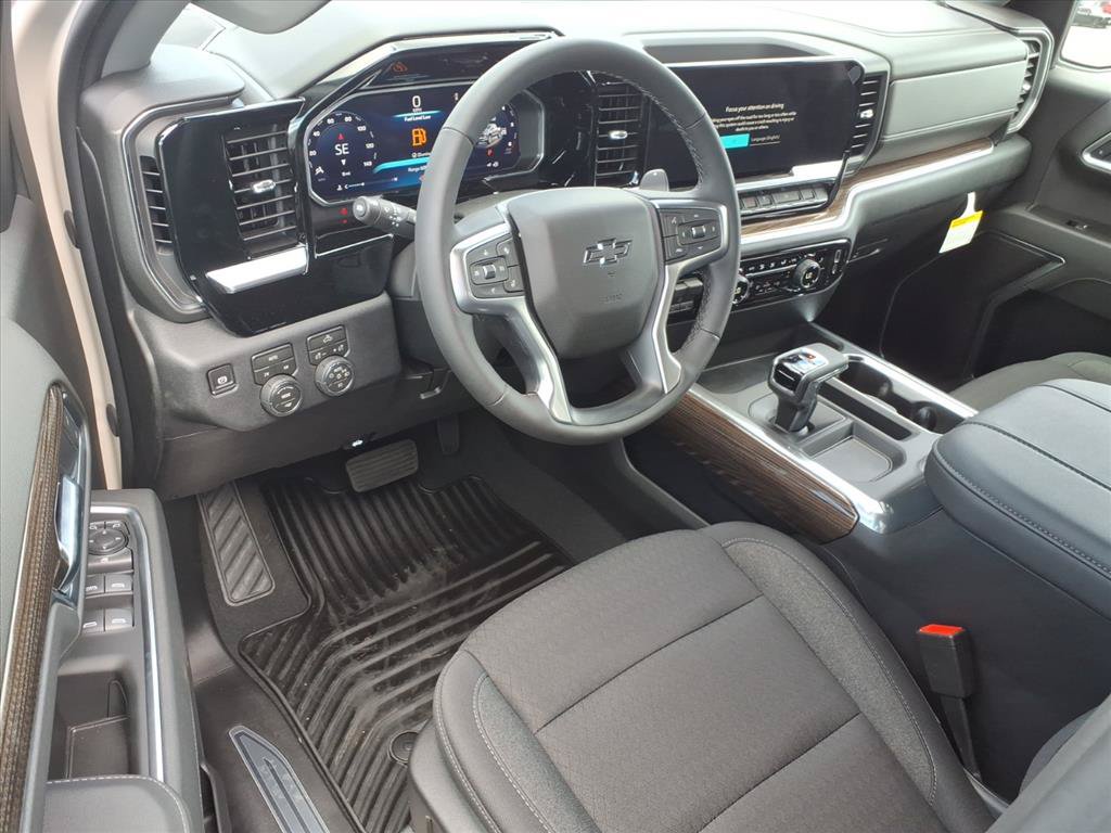 New 2026 Chevrolet Silverado 1500 RST AWD/4WD image 13