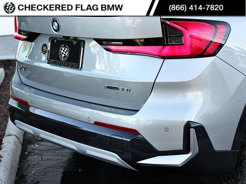 Certified 2025 BMW X1 xDrive28i w/ Technology Package image 9