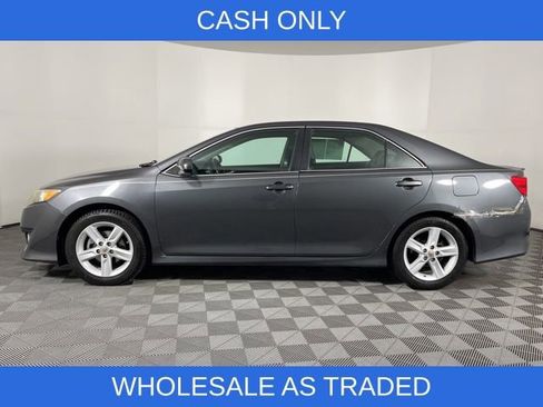 Used 2012 Toyota Camry SE image 5
