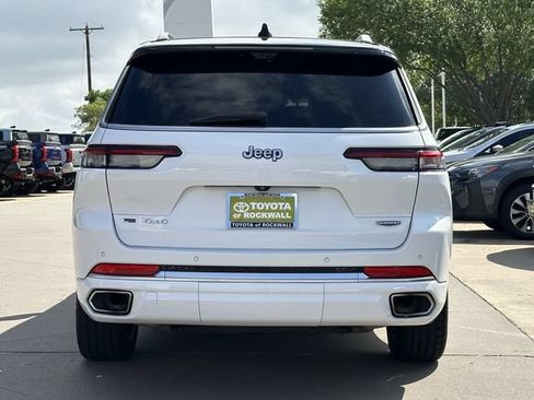 Used 2022 Jeep Grand Cherokee L Summit w/ Advanced Protech Group IV AWD/4WD image 4