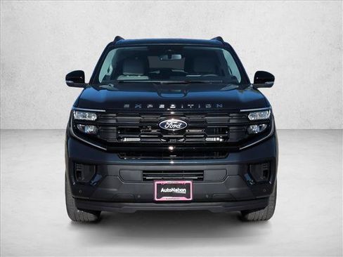 New 2025 Ford Expedition Active image 5