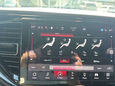 Used 2023 Dodge Durango GT AWD/4WD image 15