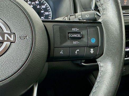 Used 2023 Nissan Rogue SL AWD/4WD image 26