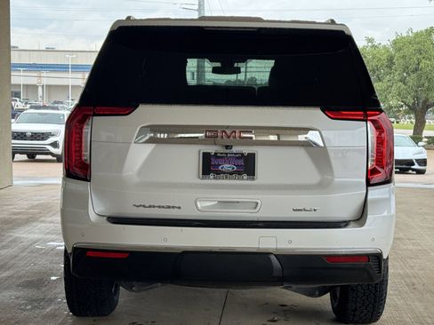 Used 2022 GMC Yukon SLT w/ SLT Luxury Package AWD/4WD image 5