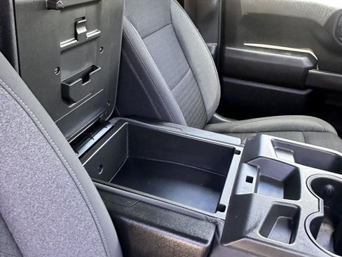 Used 2023 Chevrolet Silverado 1500 Custom image 40