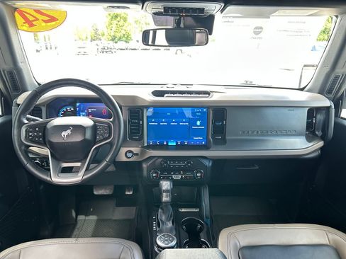 Used 2024 Ford Bronco Wildtrak AWD/4WD image 13