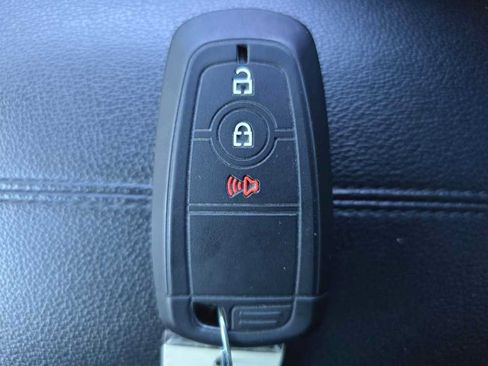 Used 2018 Ford Mustang GT RWD image 21