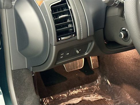 New 2024 Jaguar F-TYPE R image 10