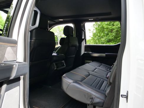 Used 2024 Ford F250 Platinum AWD/4WD image 30