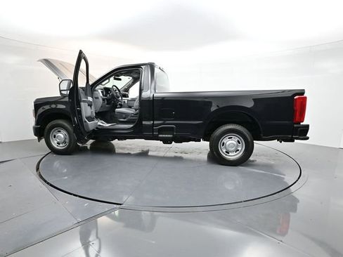 New 2026 Ford F250 XL w/ XL Driver Assist Package RWD image 37