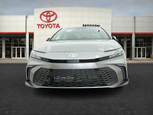 New 2026 Toyota Camry SE image 2