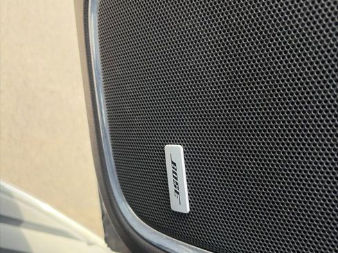 Used 2020 Chevrolet Suburban Premier image 31