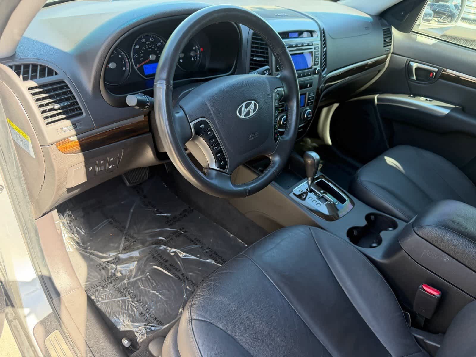Used 2011 Hyundai Santa Fe Limited FWD image 29