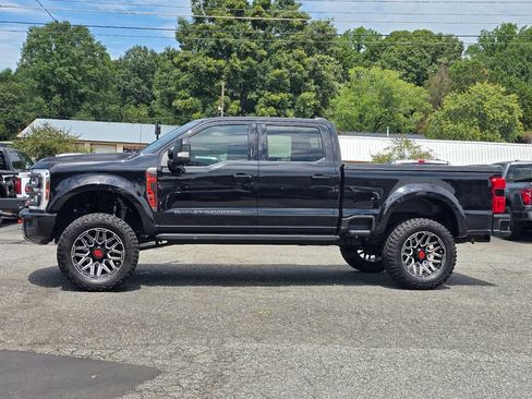 Used 2024 Ford F250 Lariat w/ Lariat Ultimate Package AWD/4WD image 24