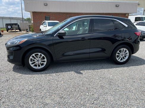 Used 2022 Ford Escape SE FWD image 1