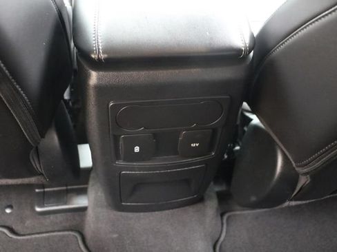 Used 2023 Ford Explorer XLT w/ Equipment Group 202A AWD/4WD image 16