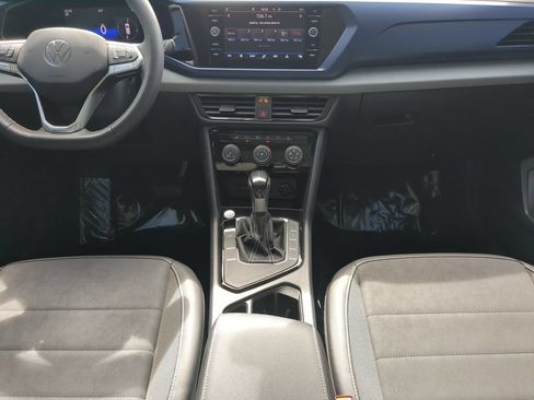 Certified 2023 Volkswagen Taos SE w/ Panoramic Sunroof Package FWD image 15