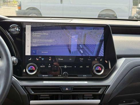 Used 2025 Lexus TX 350 AWD w/ Technology Package image 10
