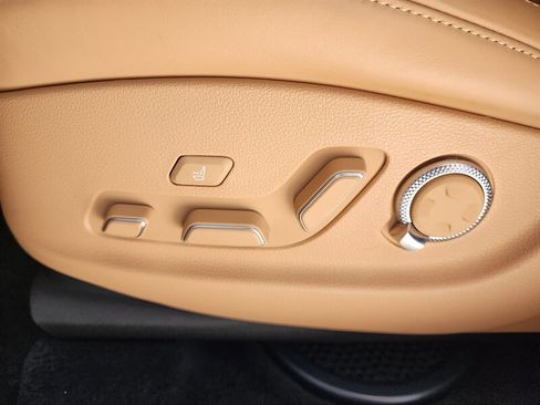 Used 2024 Genesis GV80 3.5T w/ Prestige Package image 22