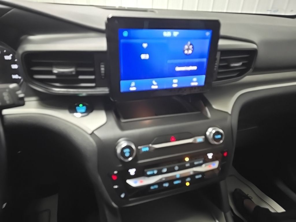 Used 2020 Ford Explorer XLT w/ Comfort Package AWD/4WD image 29