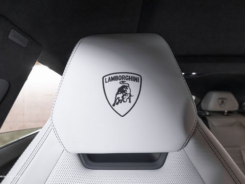New 2025 Lamborghini Urus SE image 51