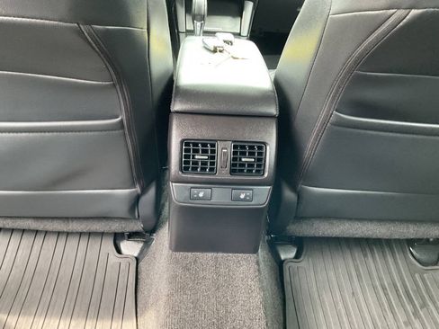 Used 2015 Subaru Outback 2.5i Limited AWD/4WD image 35