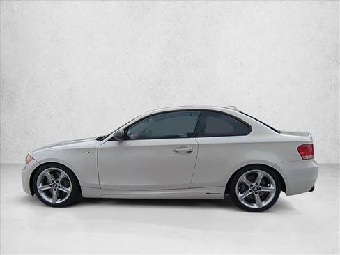 Used 2009 BMW 135i Coupe image 2