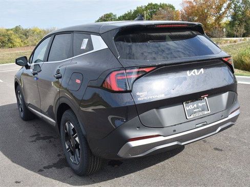 New 2026 Kia Sportage LX image 5