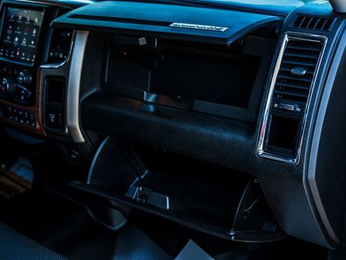 Used 2018 RAM 2500 Laramie AWD/4WD image 35