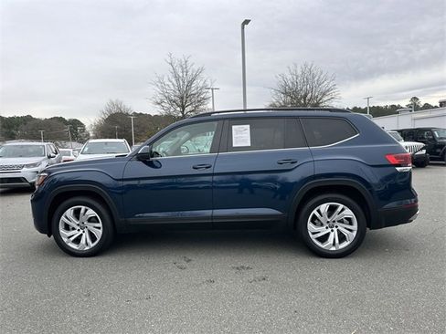 Used 2021 Volkswagen Atlas SE image 2