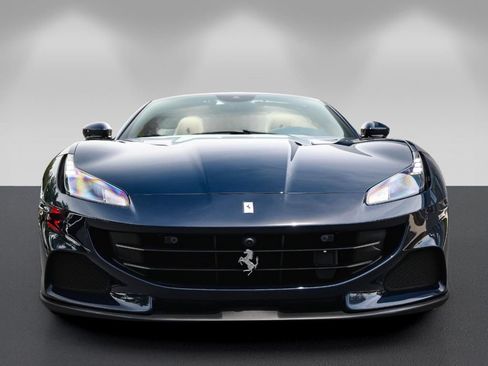 Certified 2022 Ferrari Portofino M RWD image 8