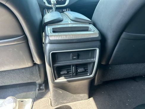 Used 2016 Nissan Murano SL AWD/4WD image 17