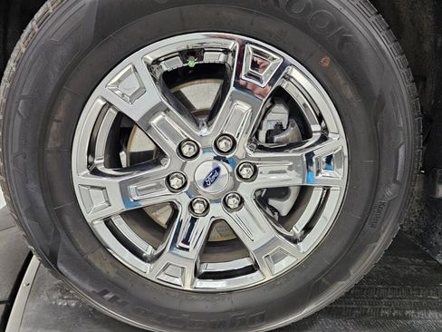 Used 2022 Ford F150 Lariat w/ Equipment Group 502A High image 10