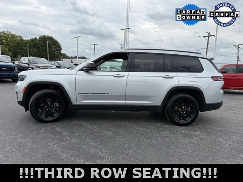 Used 2024 Jeep Grand Cherokee L Laredo image 5