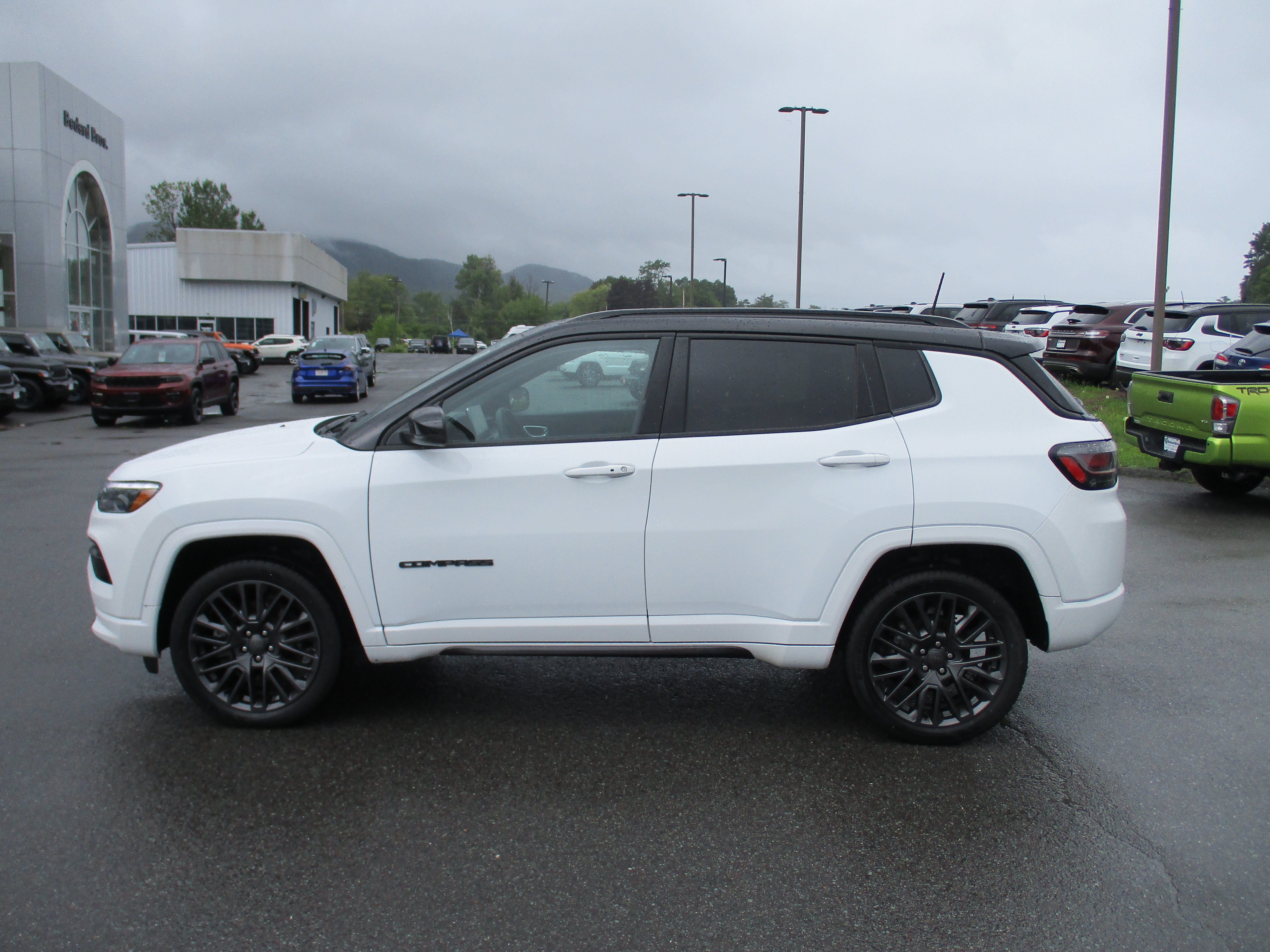 Certified 2023 Jeep Compass High Altitude AWD/4WD image 7
