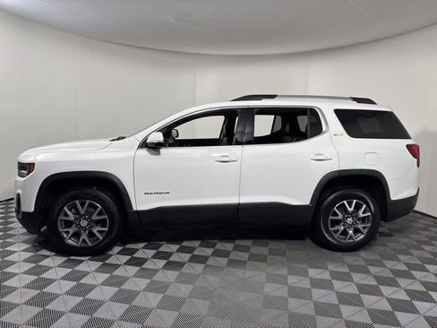 Used 2023 GMC Acadia SLT image 4