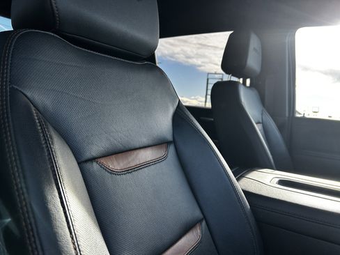 Used 2022 GMC Sierra 3500 AT4 w/ AT4 Premium Plus Package image 14