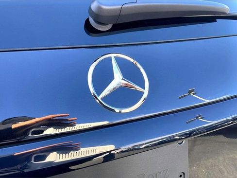 Used 2025 Mercedes-Benz GLC 300 GLC 300 image 27
