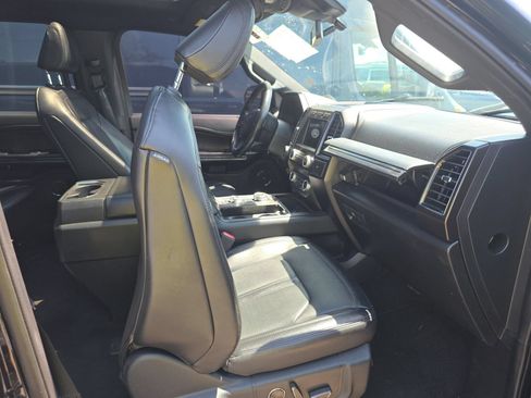 Used 2021 Ford Expedition Limited AWD/4WD image 6