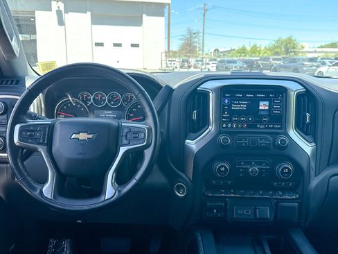 Used 2021 Chevrolet Silverado 1500 LTZ AWD/4WD image 22