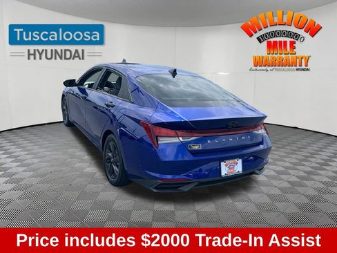 Used 2021 Hyundai Elantra SEL w/ Convenience Package FWD image 5